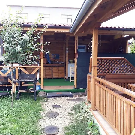 гнездото The Nest 2 洛泽内茨