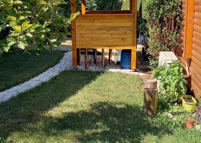 Hébergement de vacances гнездото The Nest 2 *